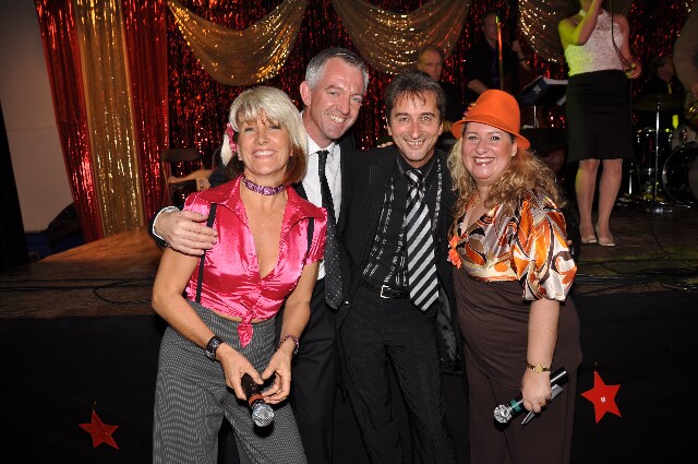 min 2008 11 08 fous swing 195